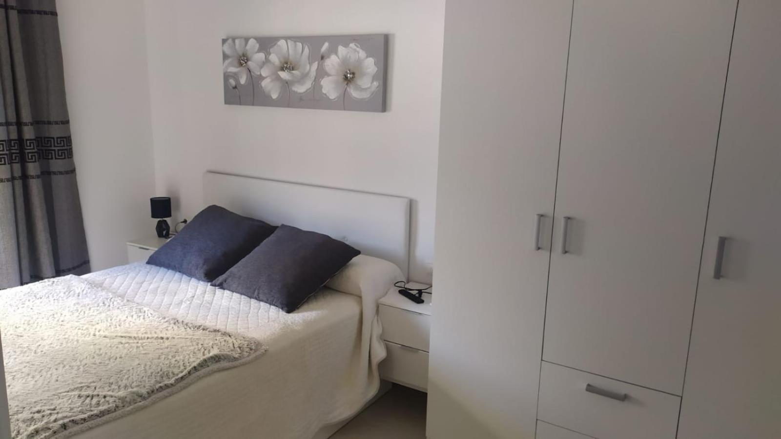 Apartamento Nuevo Con Piscina Y Amplio Balcon Sant Carlos de la Ràpita Eksteriør billede